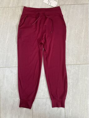 MB Women's Align Jogger Pants Burgundy Size M Drawcord Waist